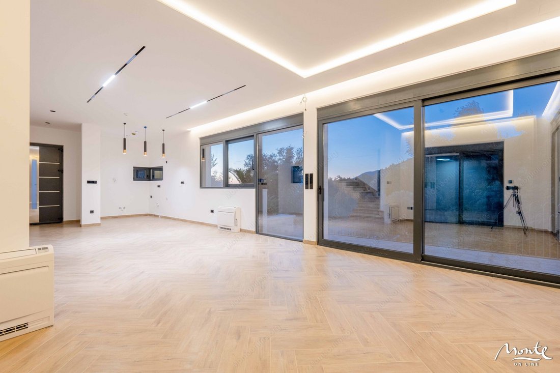 Villa in Kamenovo beach, Budva Municipality, Montenegro 5 - 15451257