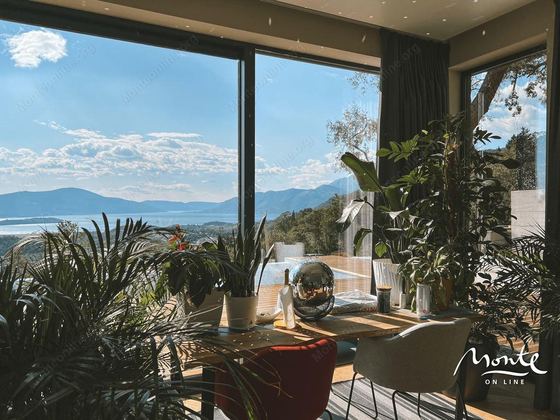 Villa in Tivat, Tivat Municipality, Montenegro 4 - 15451121