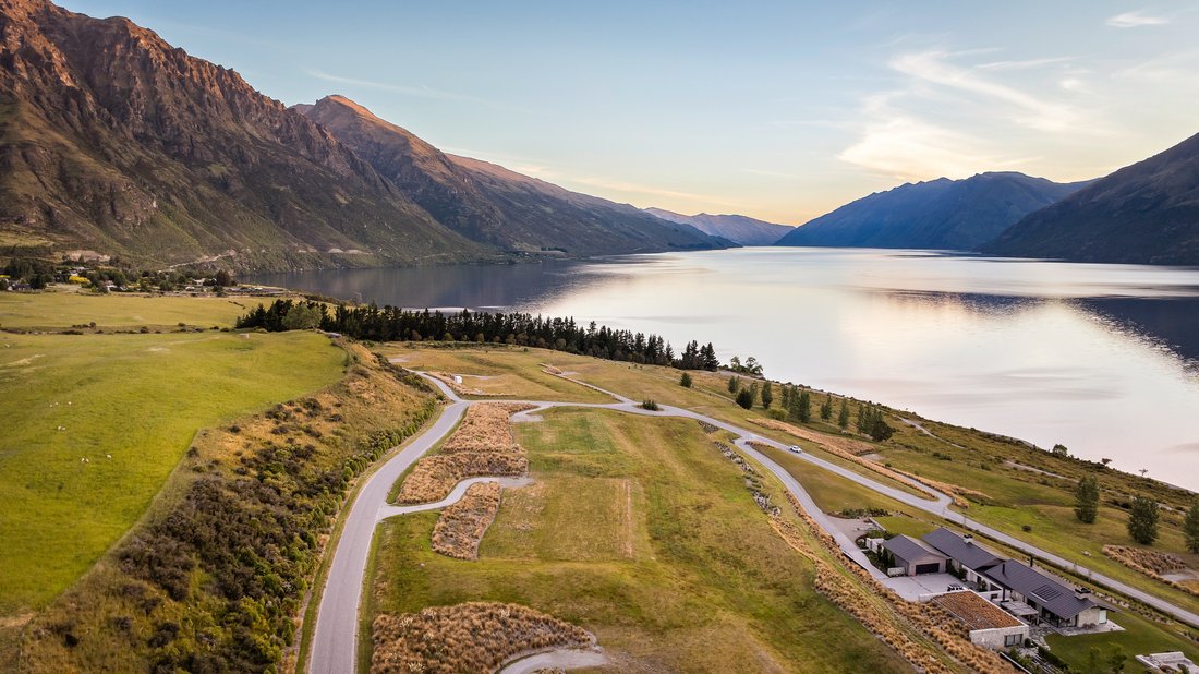 Land in Drift Bay, Otago, New Zealand 1 - 15451804