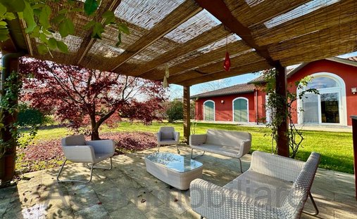Villa in Bogogno, Piedmont, Italy 1