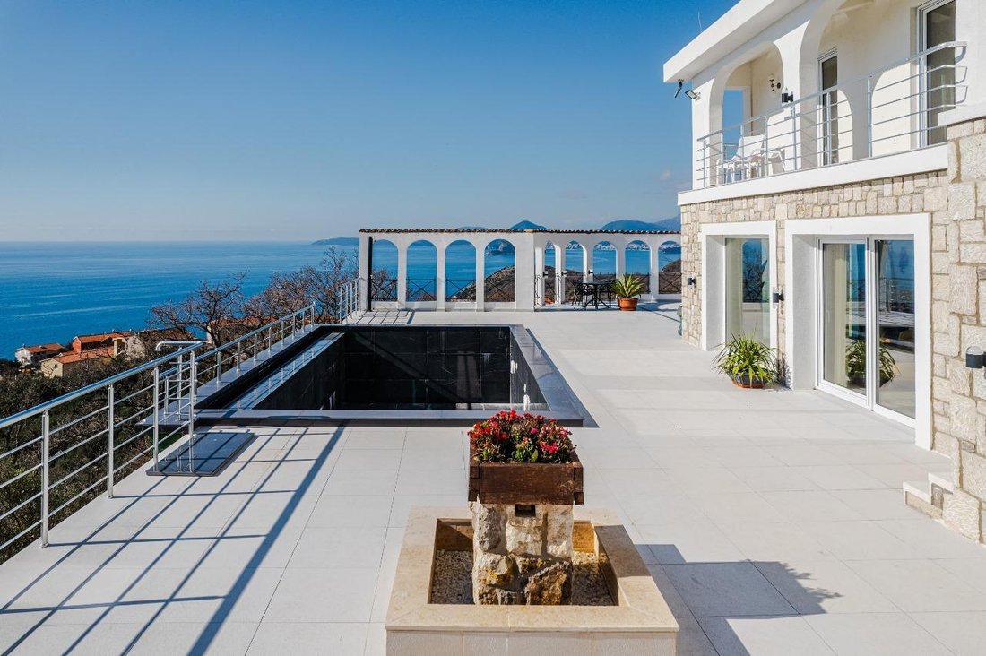 Villa in Rijeka Reževići, Budva Municipality, Montenegro 1 - 15451265