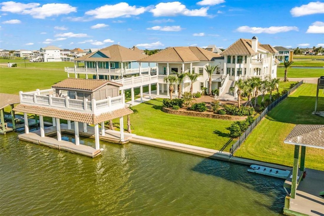 House in Bolivar Peninsula, Texas, United States 3 - 15446576