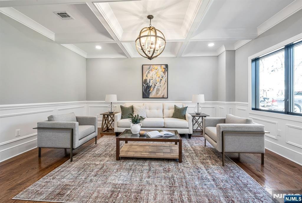 House in Paramus, New Jersey, United States 4 - 15450804