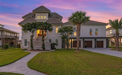 House in Bolivar Peninsula, Texas, United States 1