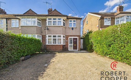 House in Kingsend, Hillingdon, England 1