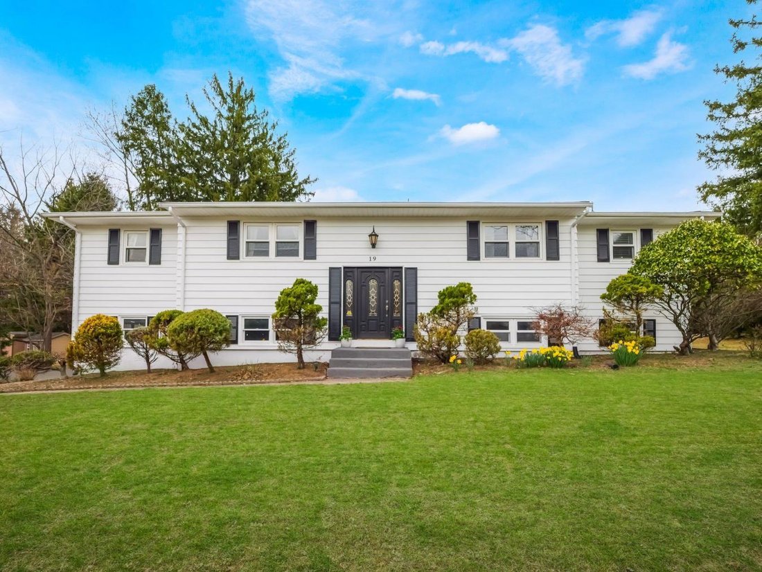 House in Spring Valley, New York, United States 1 - 15445985