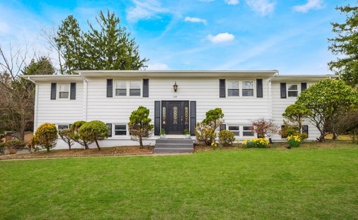 House in Spring Valley, New York, United States 1