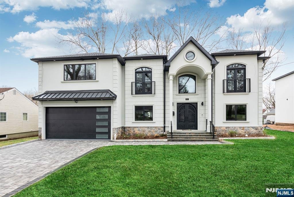 House in Paramus, New Jersey, United States 2 - 15450804
