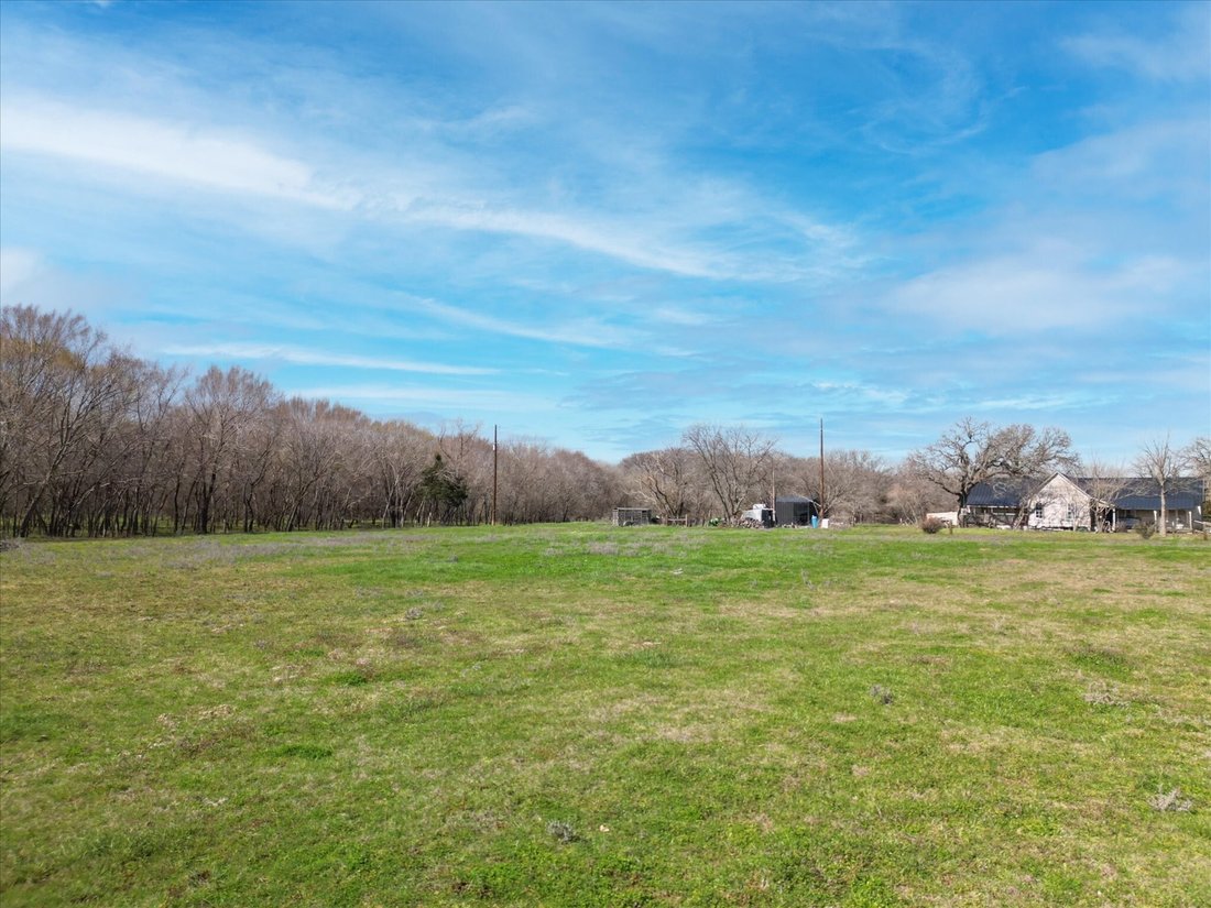 Farm Ranch in Pilot Point, Texas, United States 2 - 15449530