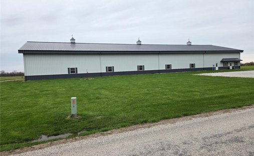 Azienda agricola a Louisburg, Kansas, Stati Uniti 1