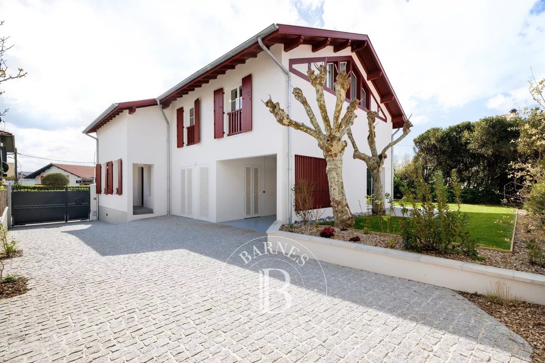 House in République - Beau Rivage, Biarritz, France 2 - 15443647