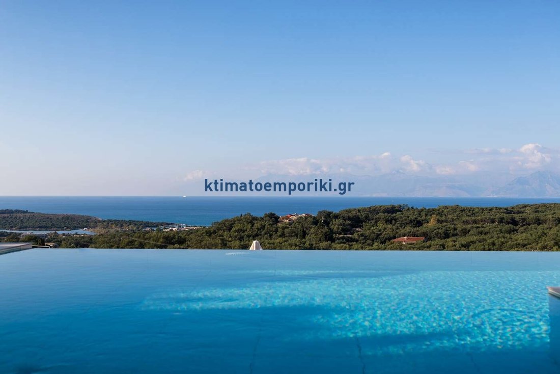 Villa in Corfu, Peloponnese, Western Greece and the Ionian, Greece 3 - 15444475