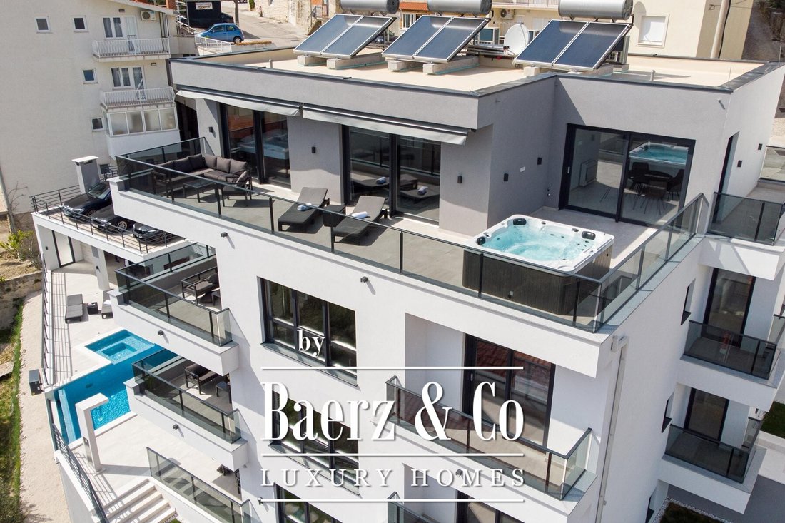 Villa in Omis, Split-Dalmatia County, Croatia 1 - 15450018
