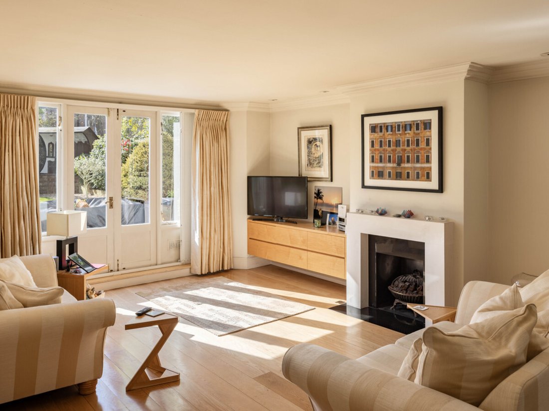 Apartment in Holland Park, Kensington And Chelsea, England 2 - 15449768