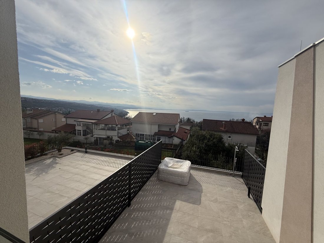 Villa in Grad Opatija, Primorje-Gorski Kotar County, Croatia 2 - 15444371