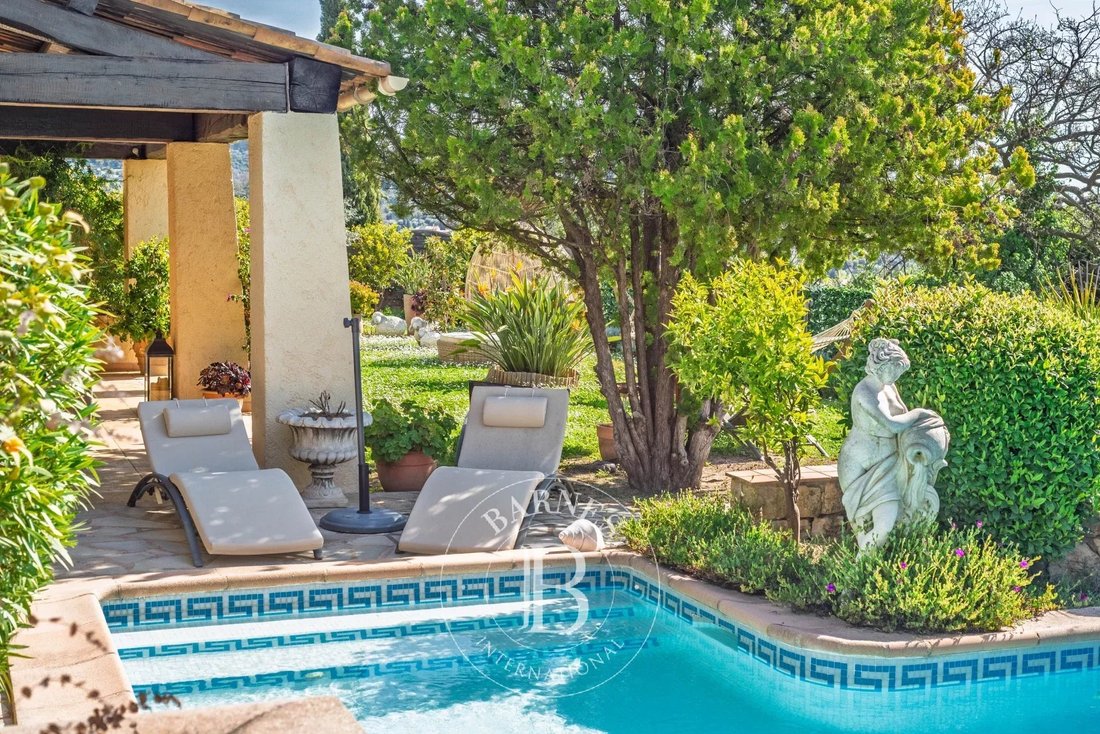 Villa in Grasse, Provence-Alpes-Côte d'Azur, France 5 - 15451682