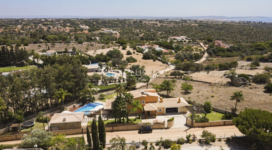 Villa in Lagoa e Carvoeiro, Algarve, Portugal 3 - 13122391