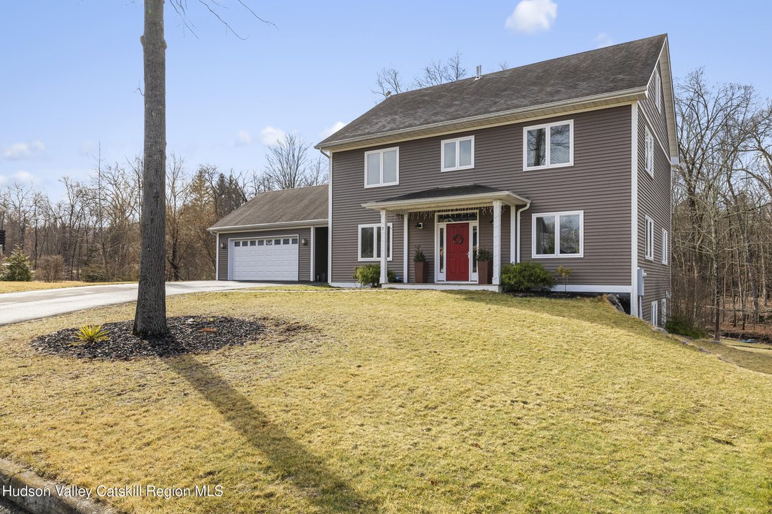 House in New Paltz, New York, United States 1 - 15444344