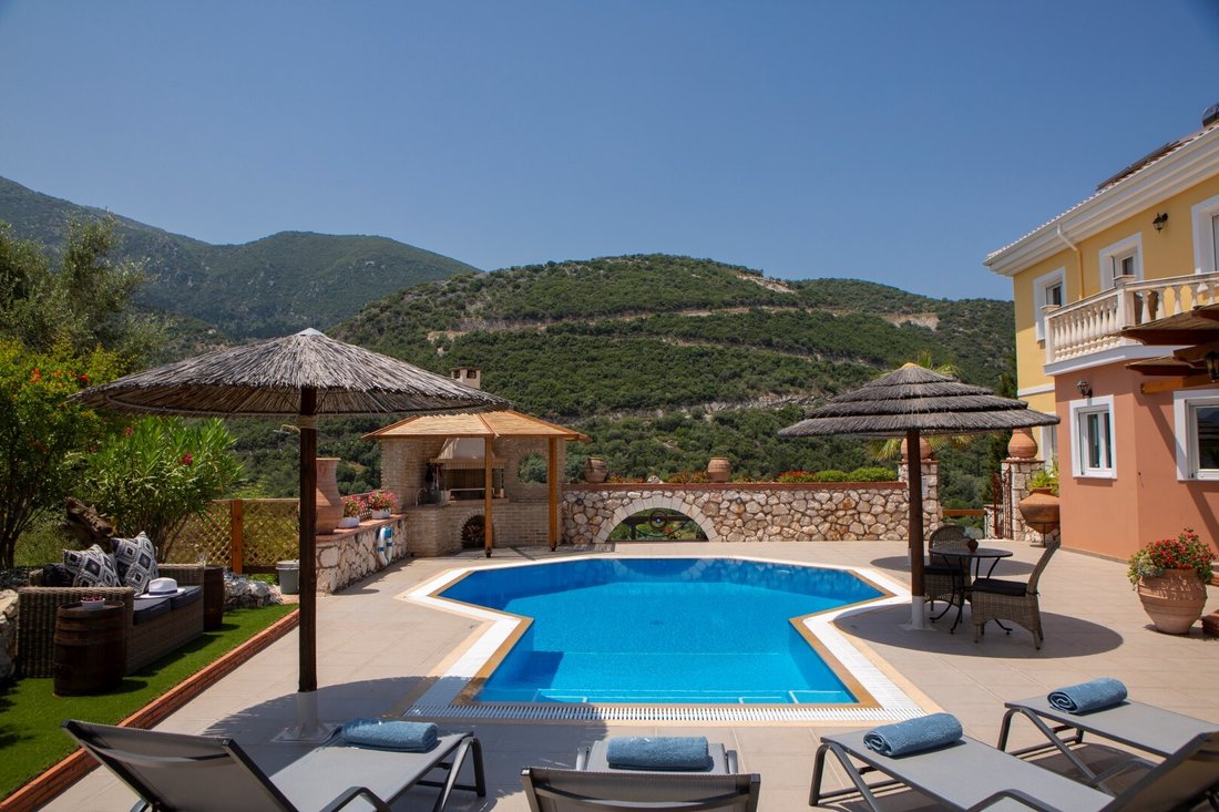 Villa in Nudriou, Ellomenos, Greece 4 - 15370881