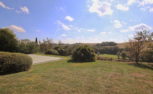 Château Villefranche De Lauragais 800.0 Sqm 12 Bedrooms