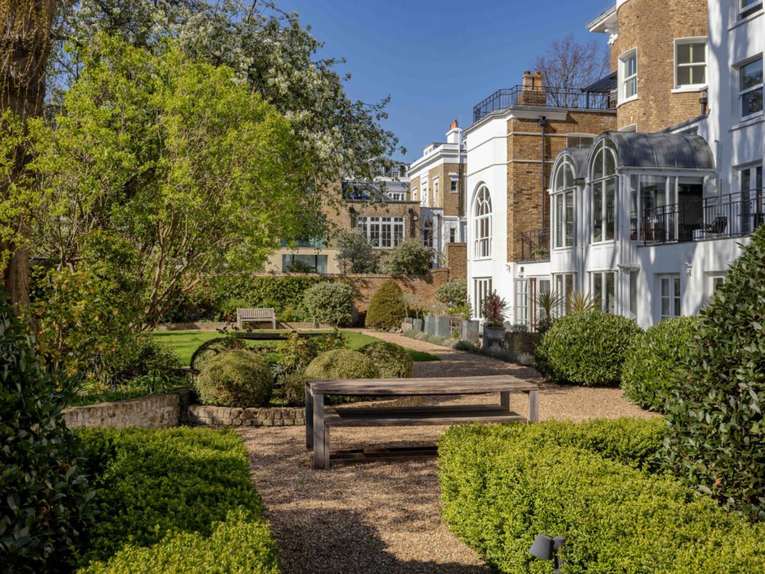 Apartment in Holland Park, Kensington And Chelsea, England 1 - 15449768