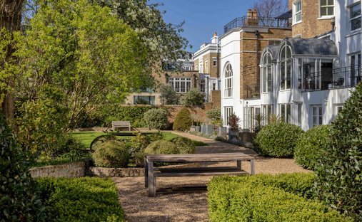 Apartment in Holland Park, Kensington And Chelsea, England 1