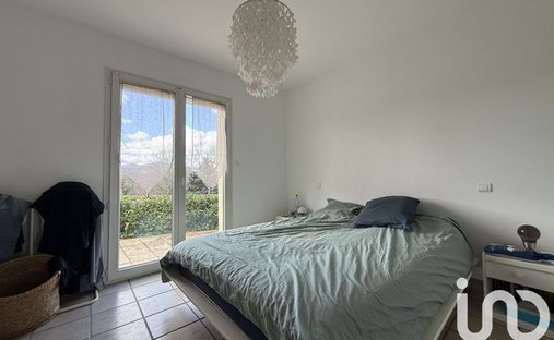 Castle for Sale in Bas-en-Basset, Auvergne-Rhône-Alpes, France