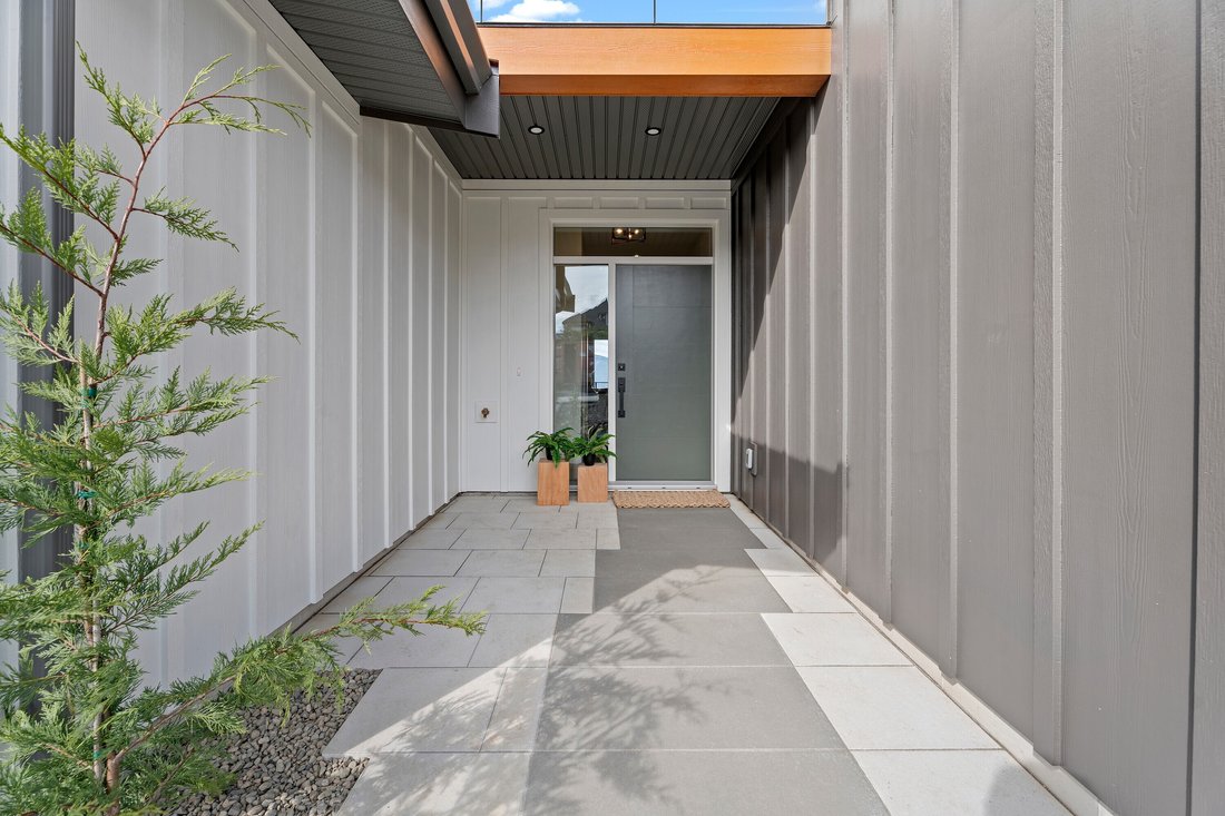 House in Duncan, British Columbia, Canada 2 - 15448752