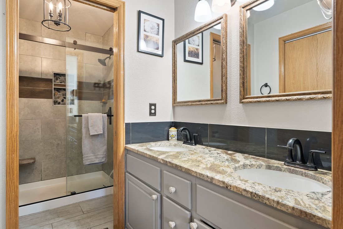 Condo in Estes Park, Colorado, United States 5 - 15444016
