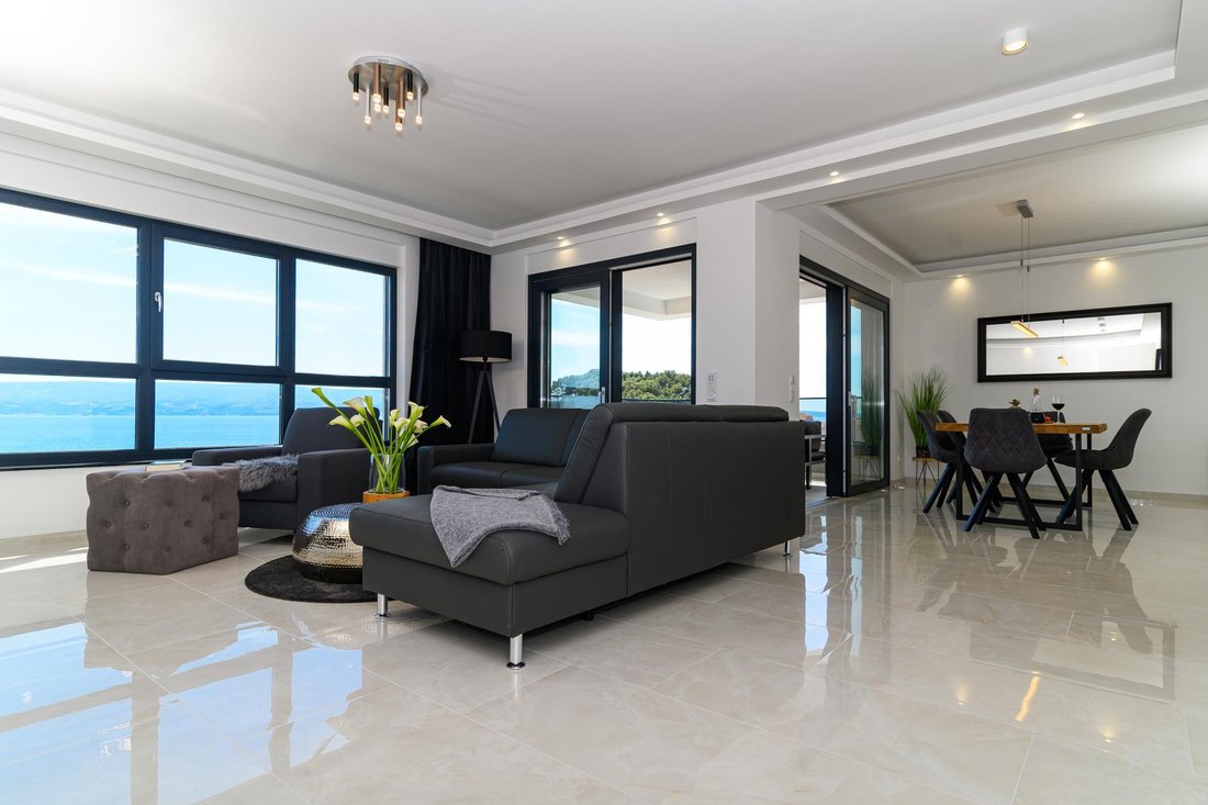 Villa in Omis, Split-Dalmatia County, Croatia 2 - 15449883