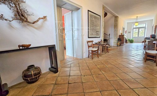 Château Villefranche De Lauragais 800.0 Sqm 12 Bedrooms