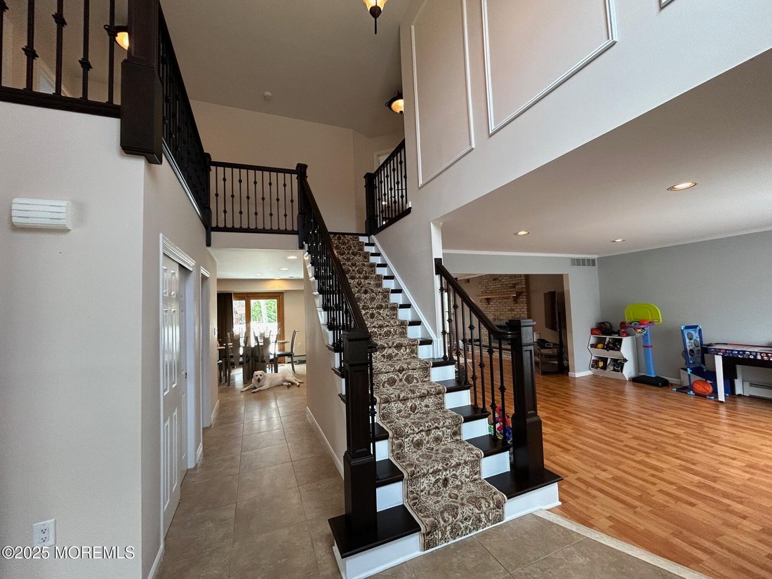 House in Manalapan Township, New Jersey, United States 2 - 15443763