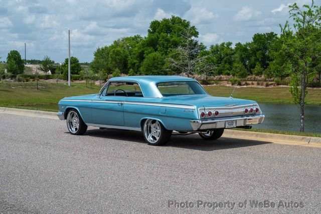 Chevrolet Impala in Calverton, NY, United States 3 - 15446059