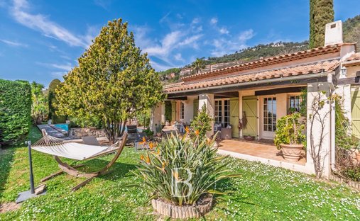 Villa in Grasse, Provence-Alpes-Côte d'Azur, France 1