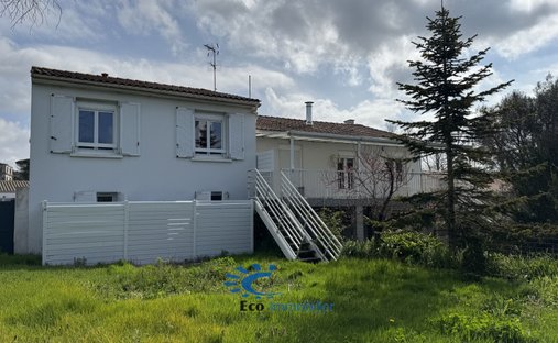 House in Bourg, Périgny, France 1