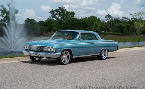 Chevrolet Impala in Calverton, NY, United States 1