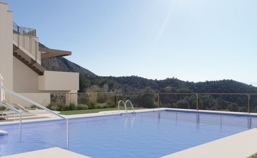 Penthouse in Istán, Andalusia, Spain 1