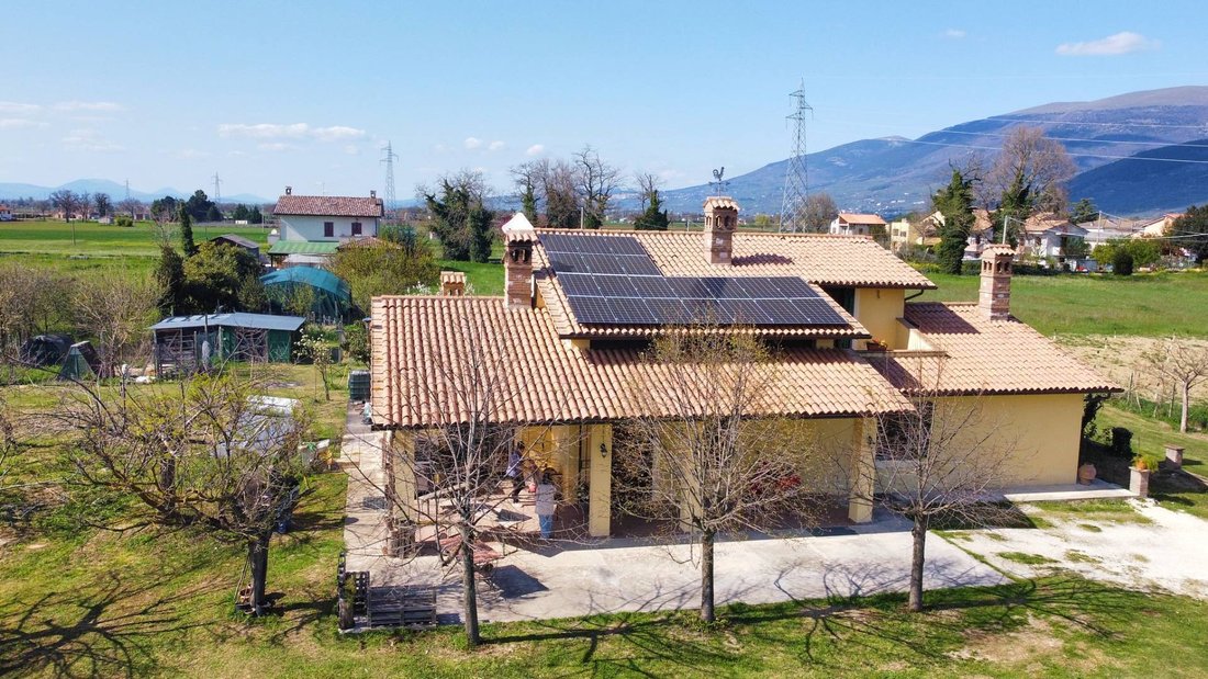 Villa in Spello, Umbria, Italy 3 - 15446737