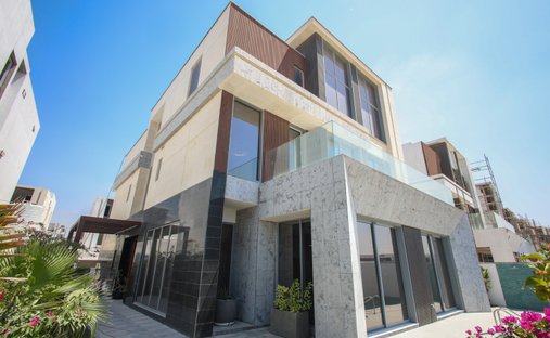 Villa in Dubai, Dubai, United Arab Emirates 1