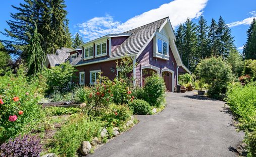 House in Fanny Bay, British Columbia, Canada 1