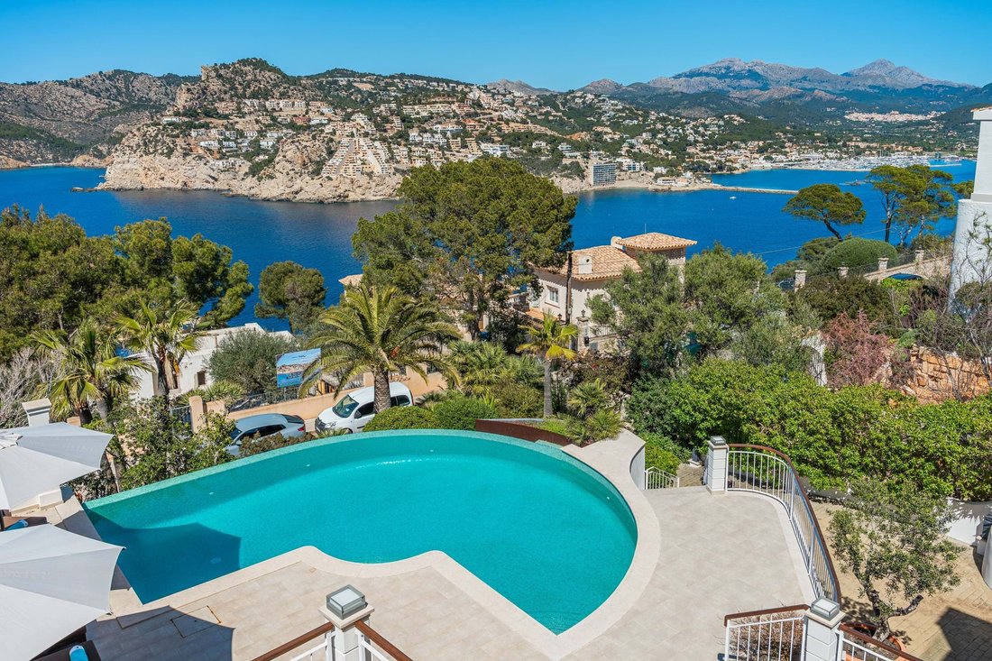 Villa in Port d'Andratx, Andratx, Balearic Islands 1 - 15375594