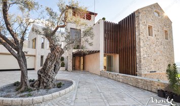 Villa in Tivat, Tivat Municipality, Montenegro 1