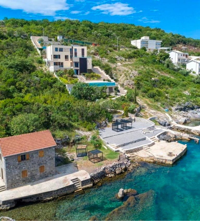 Villa in Krašići, Tivat Municipality, Montenegro 4 - 15453243