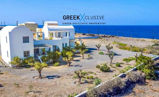Villa in Thira, Aegean, Greece 1