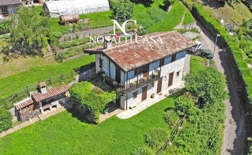 Villa in Gargnano, Lombardy, Italy 1