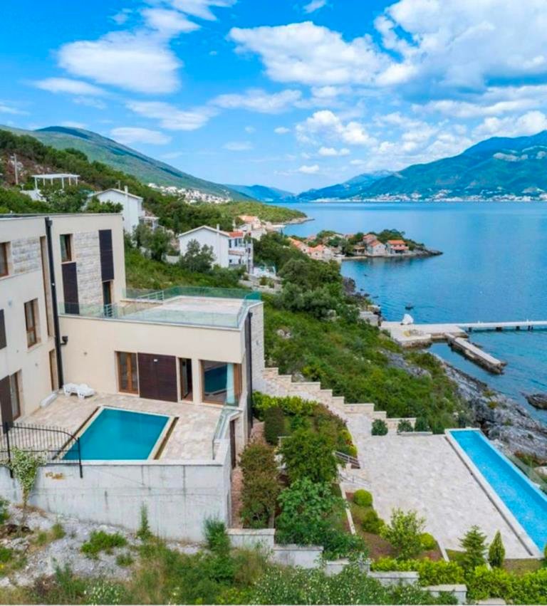 Villa in Krašići, Tivat Municipality, Montenegro 3 - 15453243