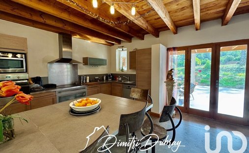 Occitanie Exceptional Property Of Approximately 307 Hectares