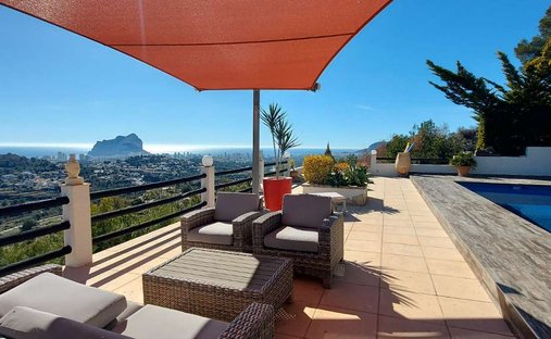 Villa in Calp / Calpe, Valencian Community, Spain 1