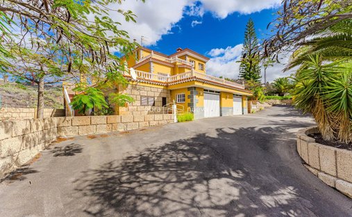 Villa in San Miguel de Abona, Canary Islands, Spain 1