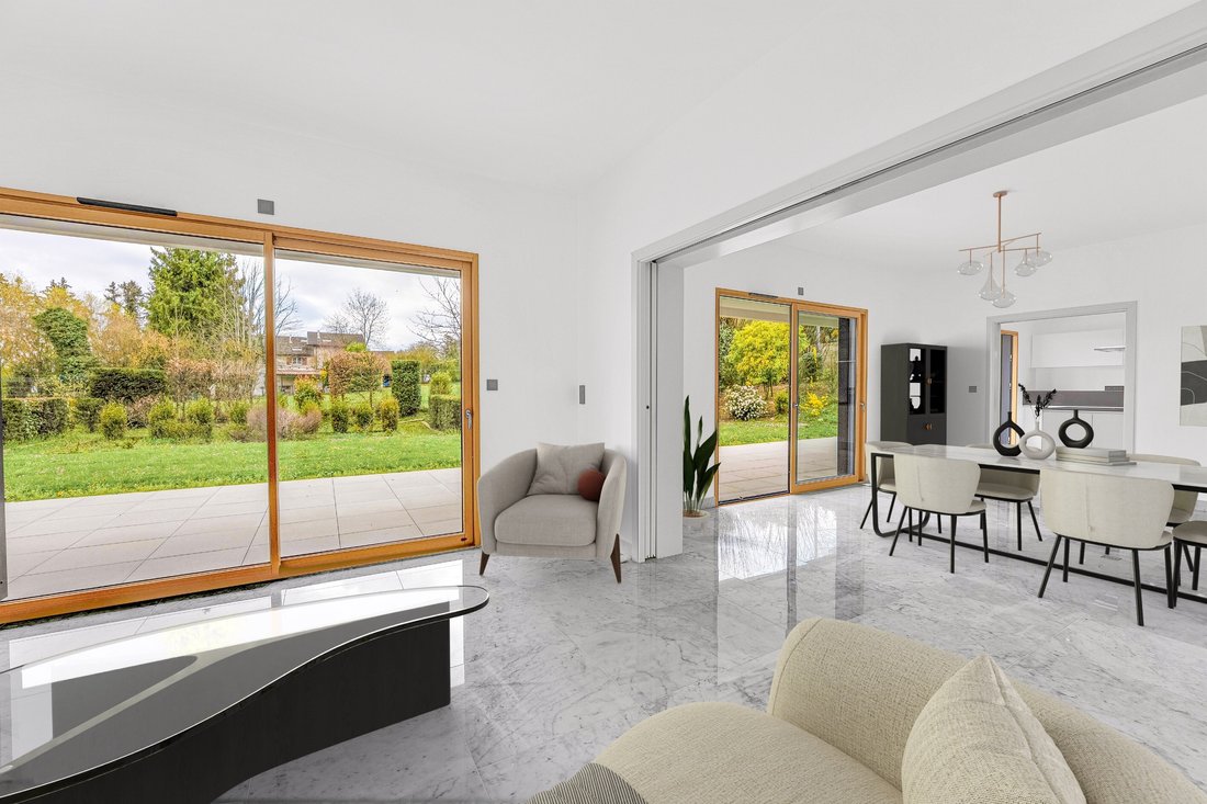 Apartment in Divonne-les-Bains, Auvergne-Rhône-Alpes, France 3 - 14352875